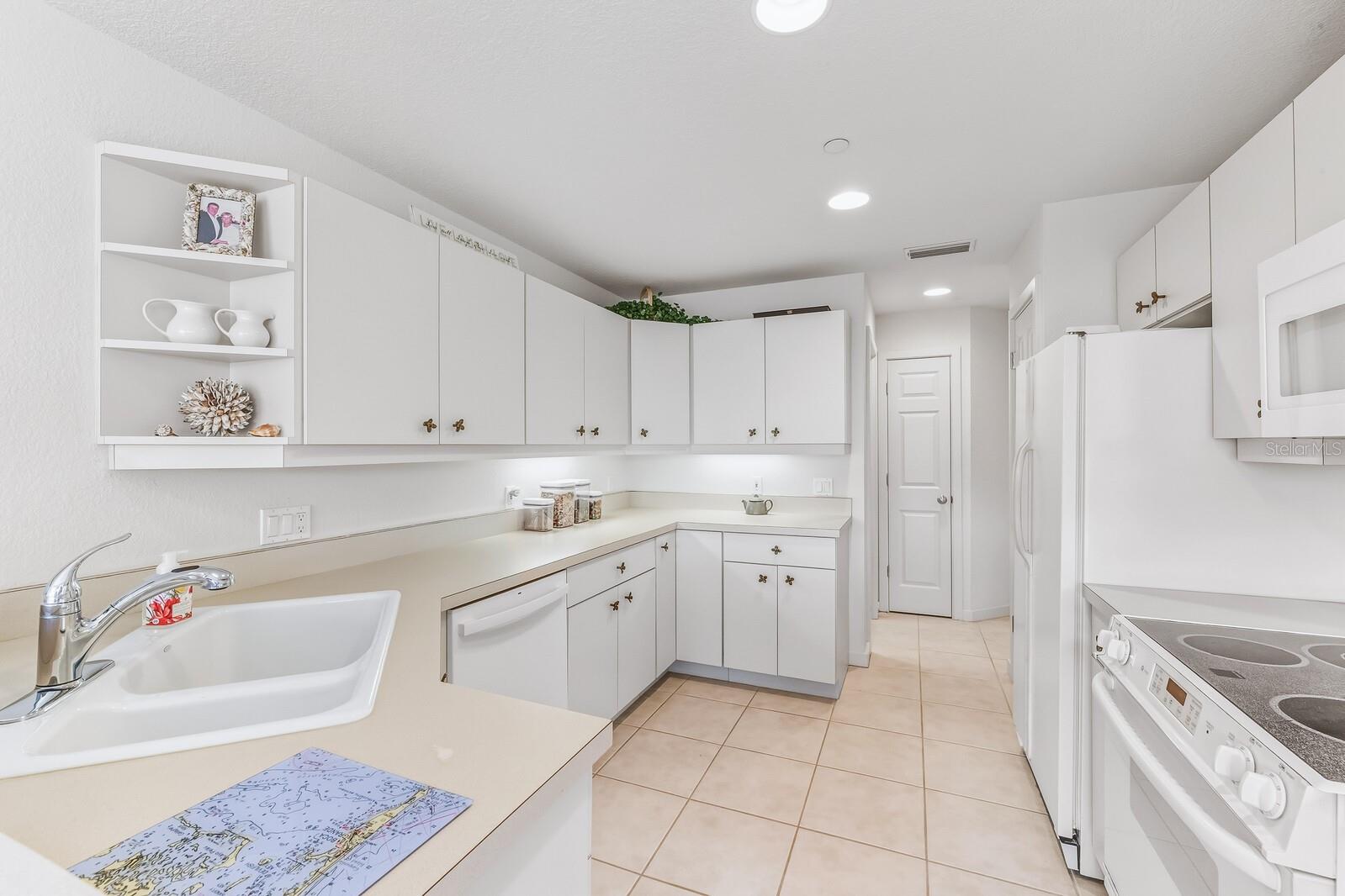 BEACH VIEW AT BOCA BAY PH 06A - Residential