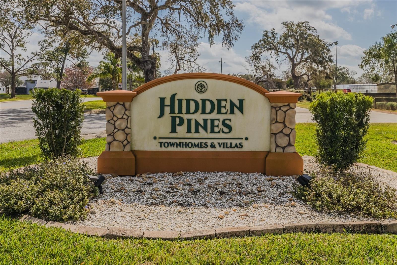 HIDDEN PINES PH 03 - Residential Lease