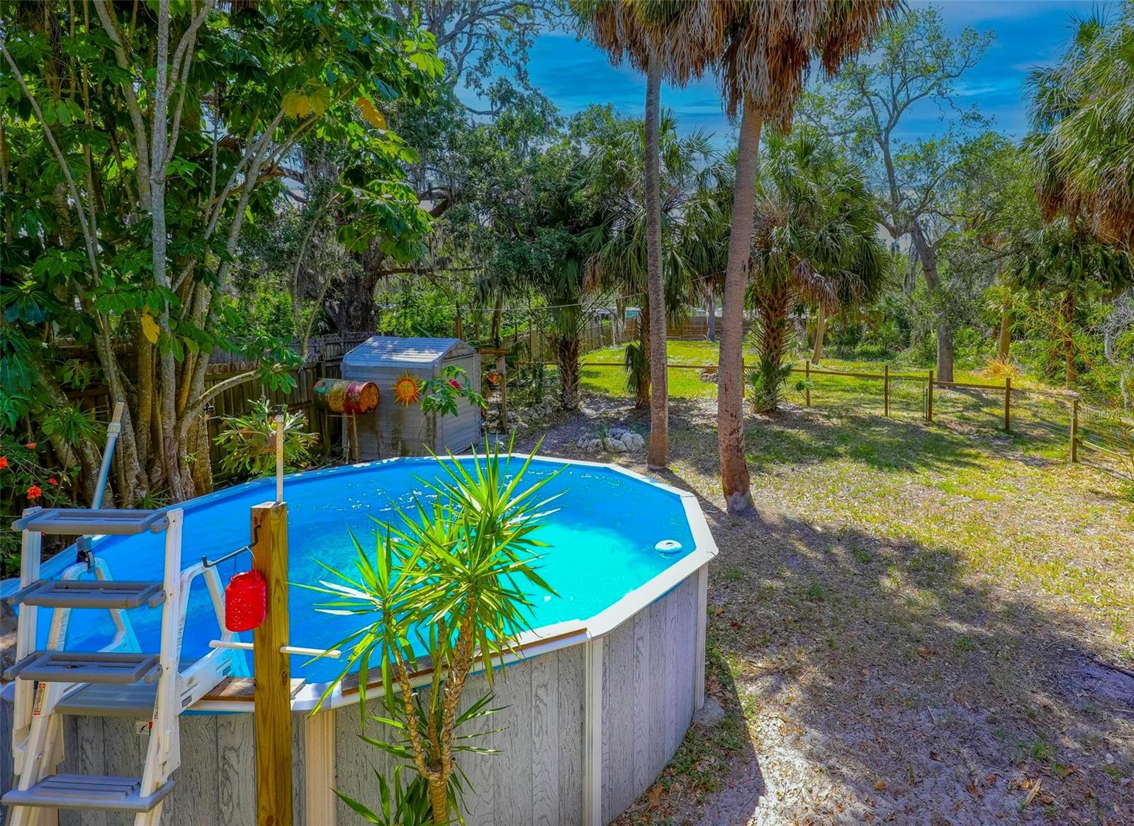 LINDENHURST - Residential