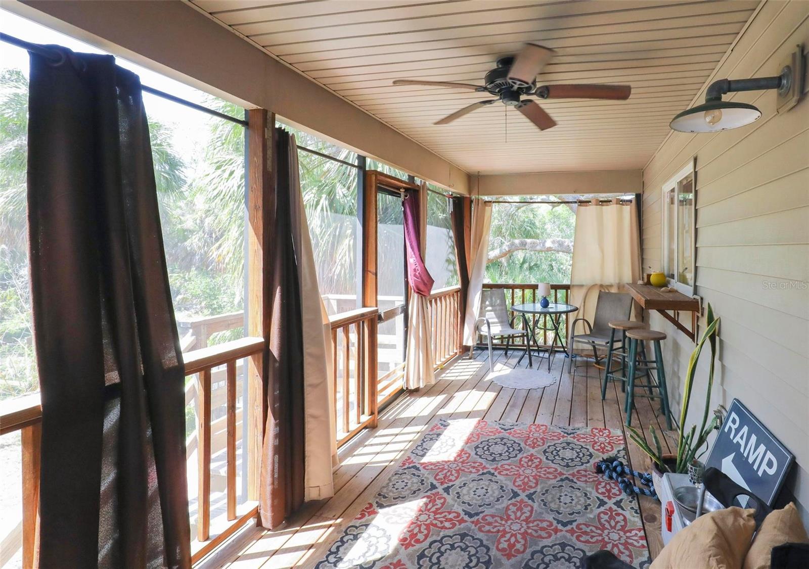 LINDENHURST - Residential