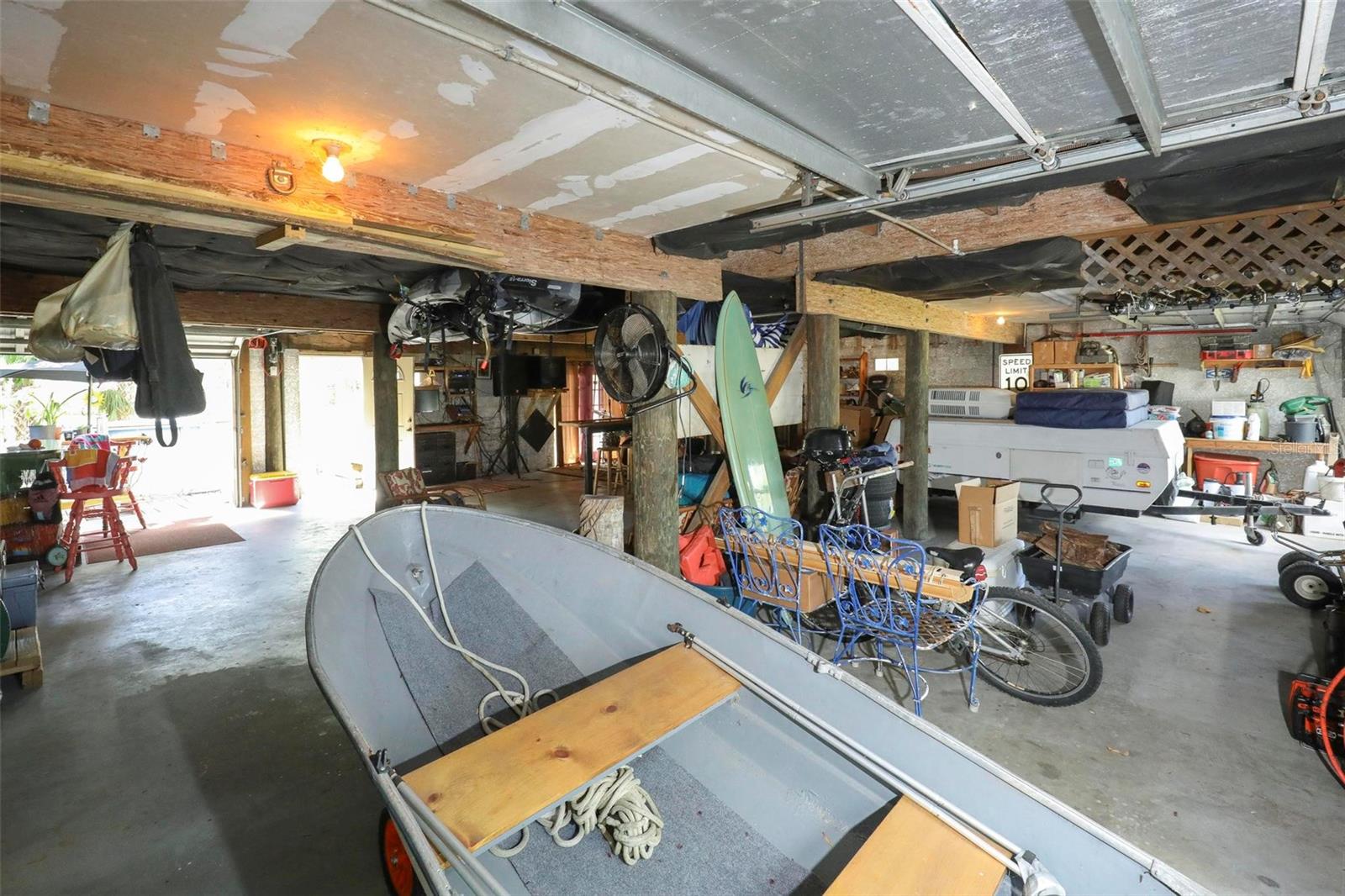 LINDENHURST - Residential