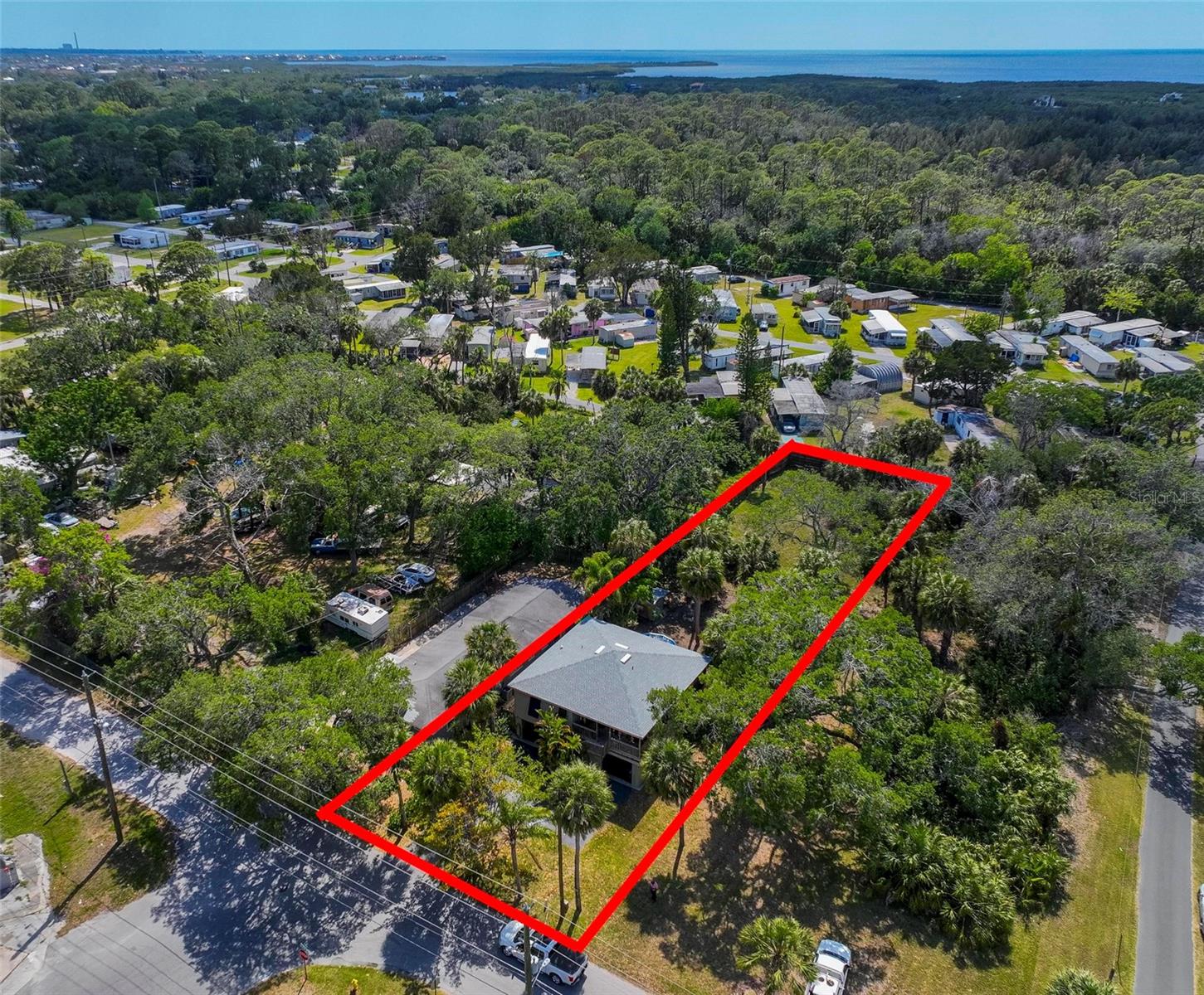 LINDENHURST - Residential