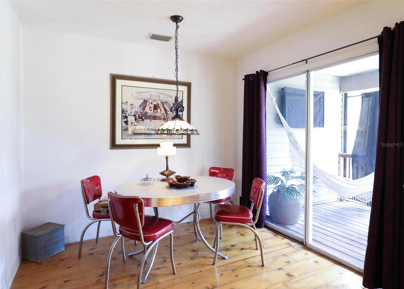 LINDENHURST - Residential