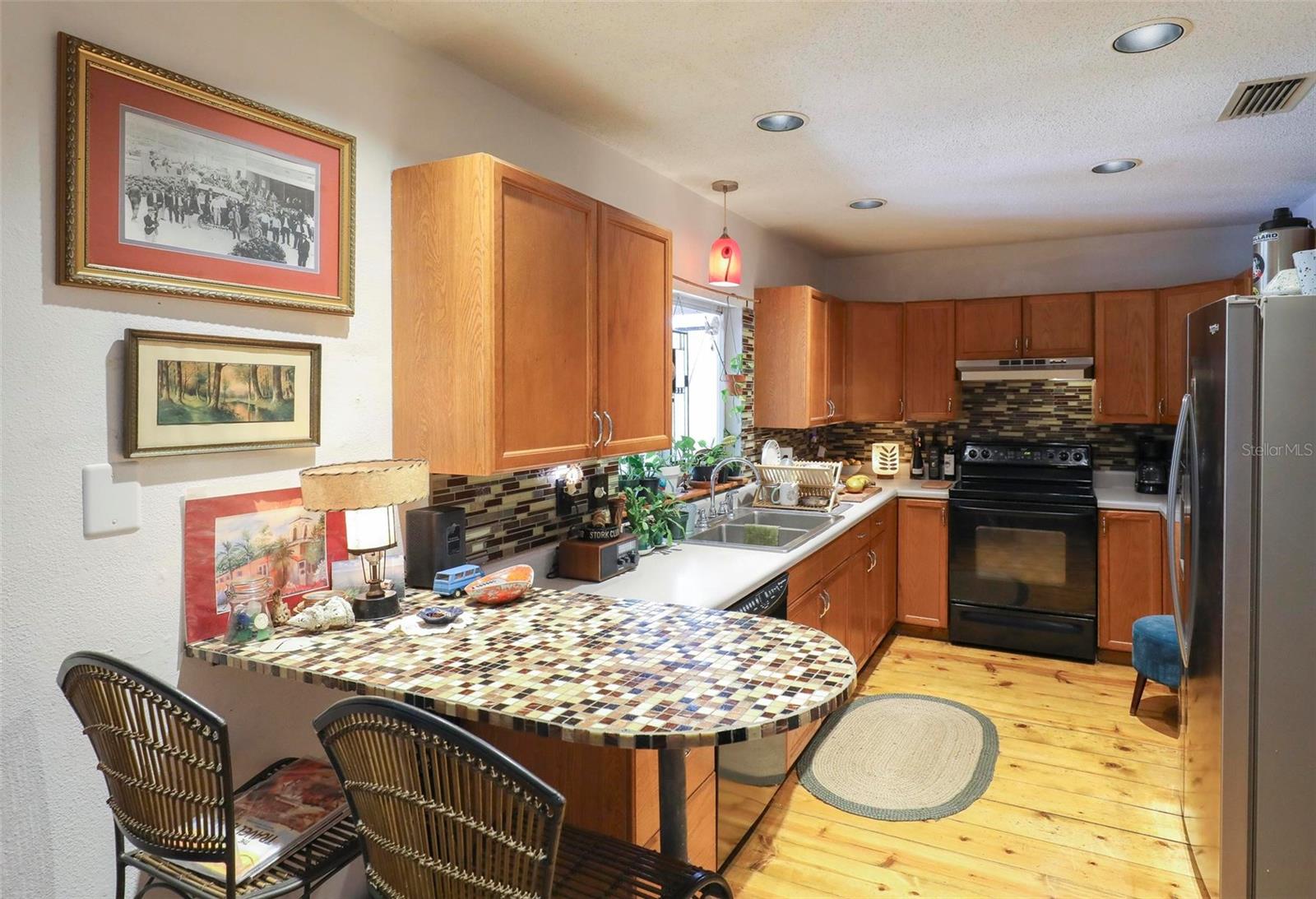 LINDENHURST - Residential