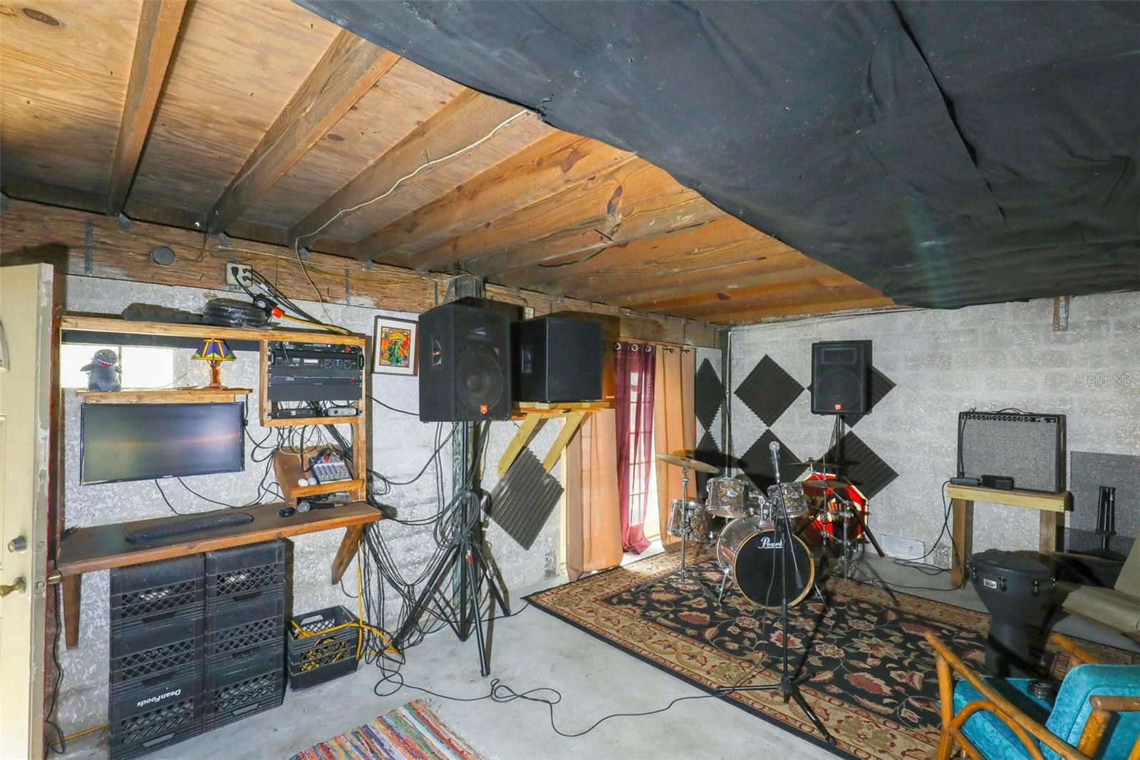 LINDENHURST - Residential