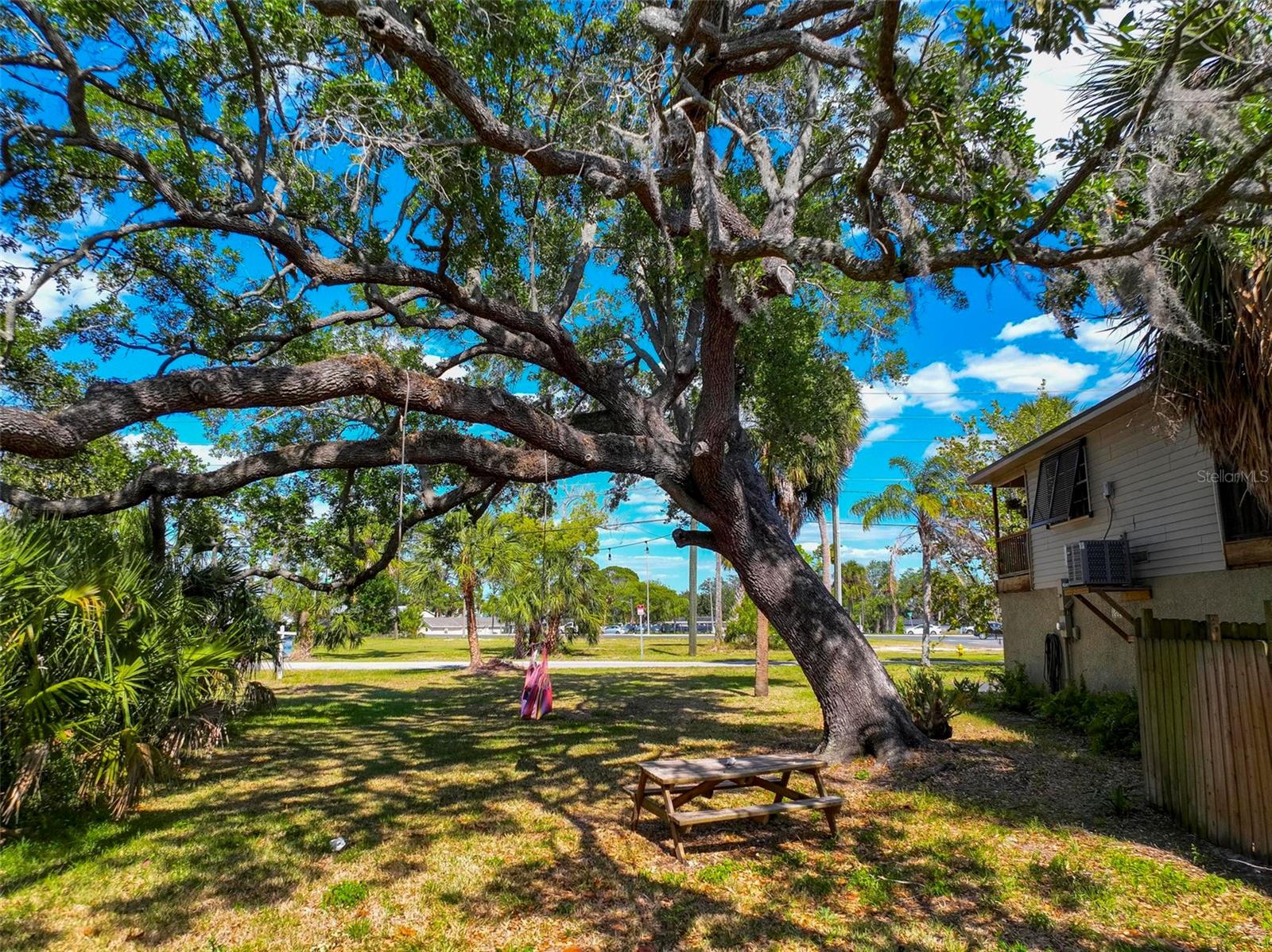 LINDENHURST - Residential