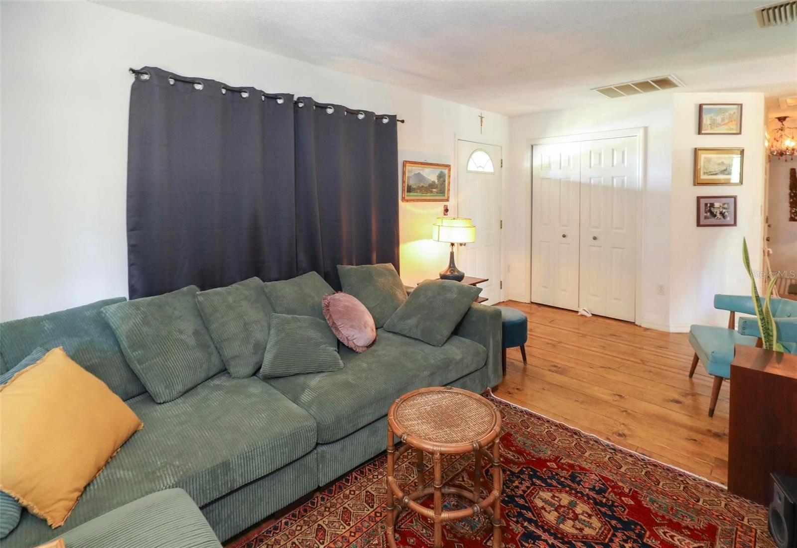 LINDENHURST - Residential