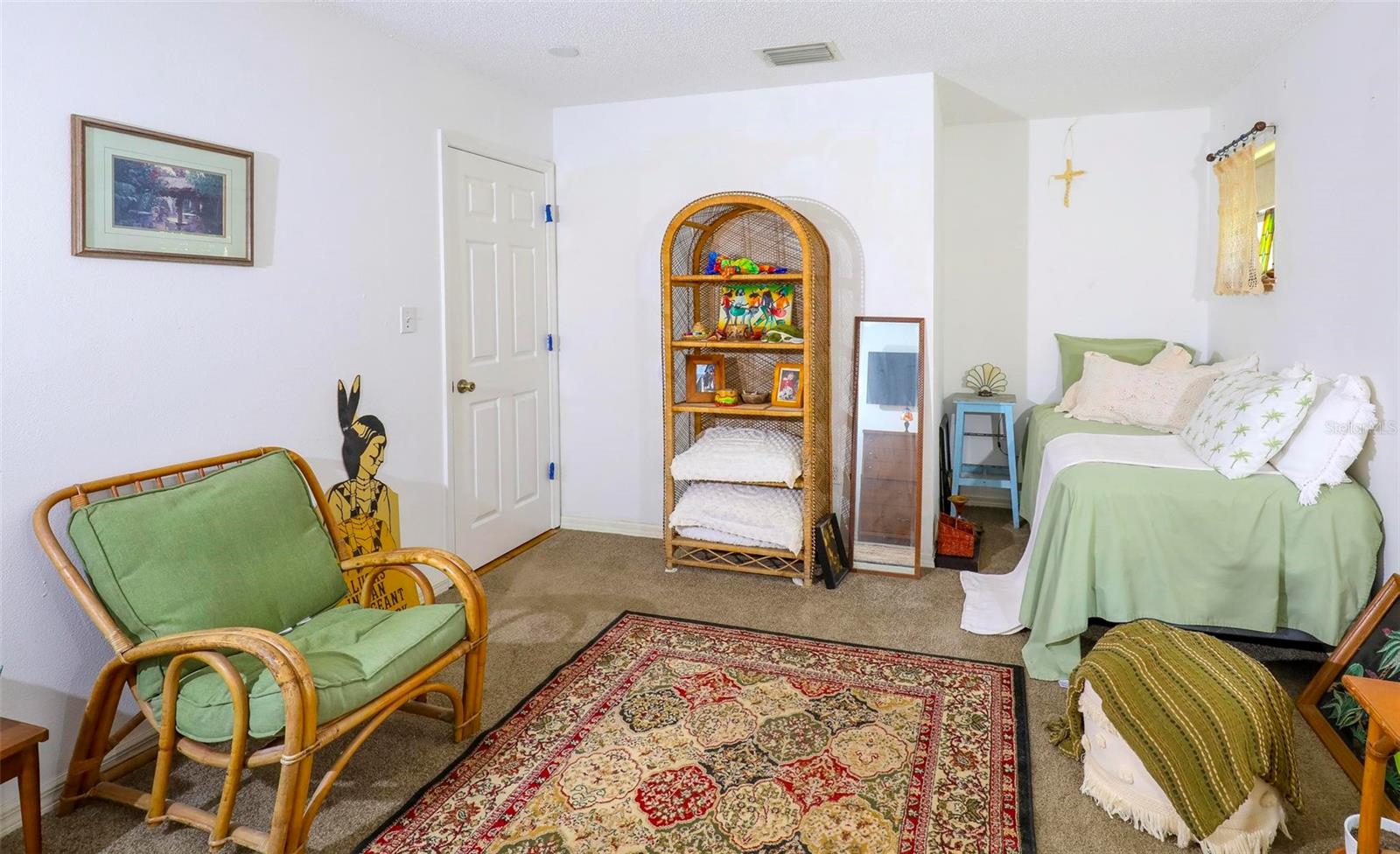 LINDENHURST - Residential