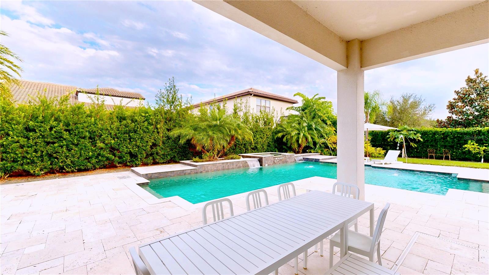 WATERSTONE - Residential