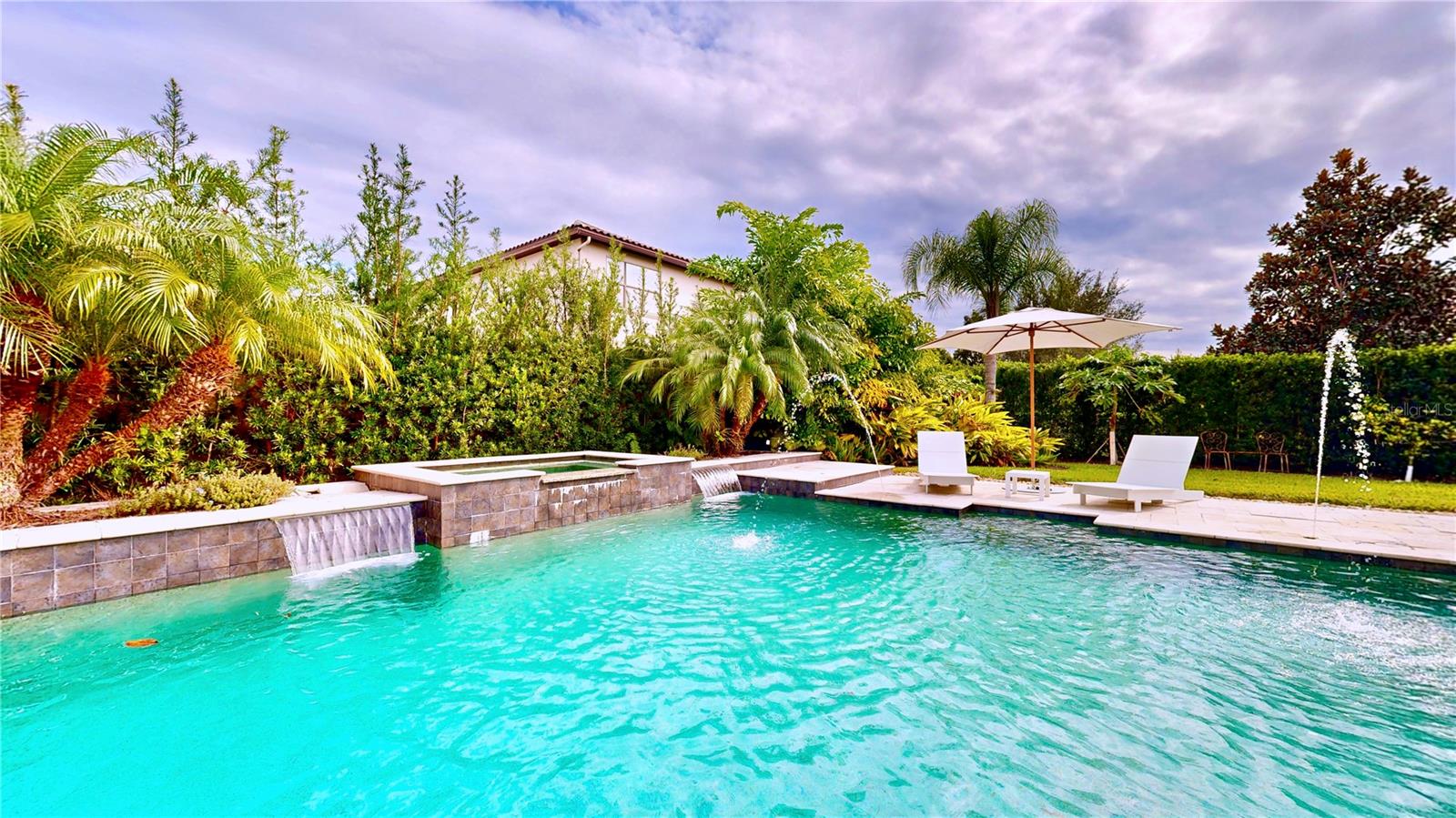 WATERSTONE - Residential