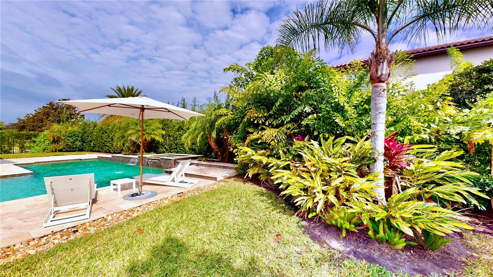 WATERSTONE - Residential