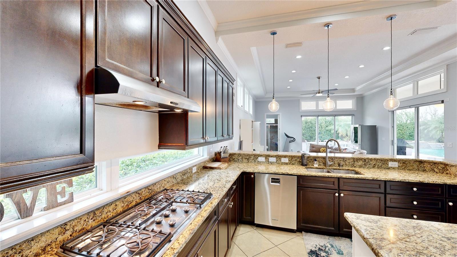 WATERSTONE - Residential