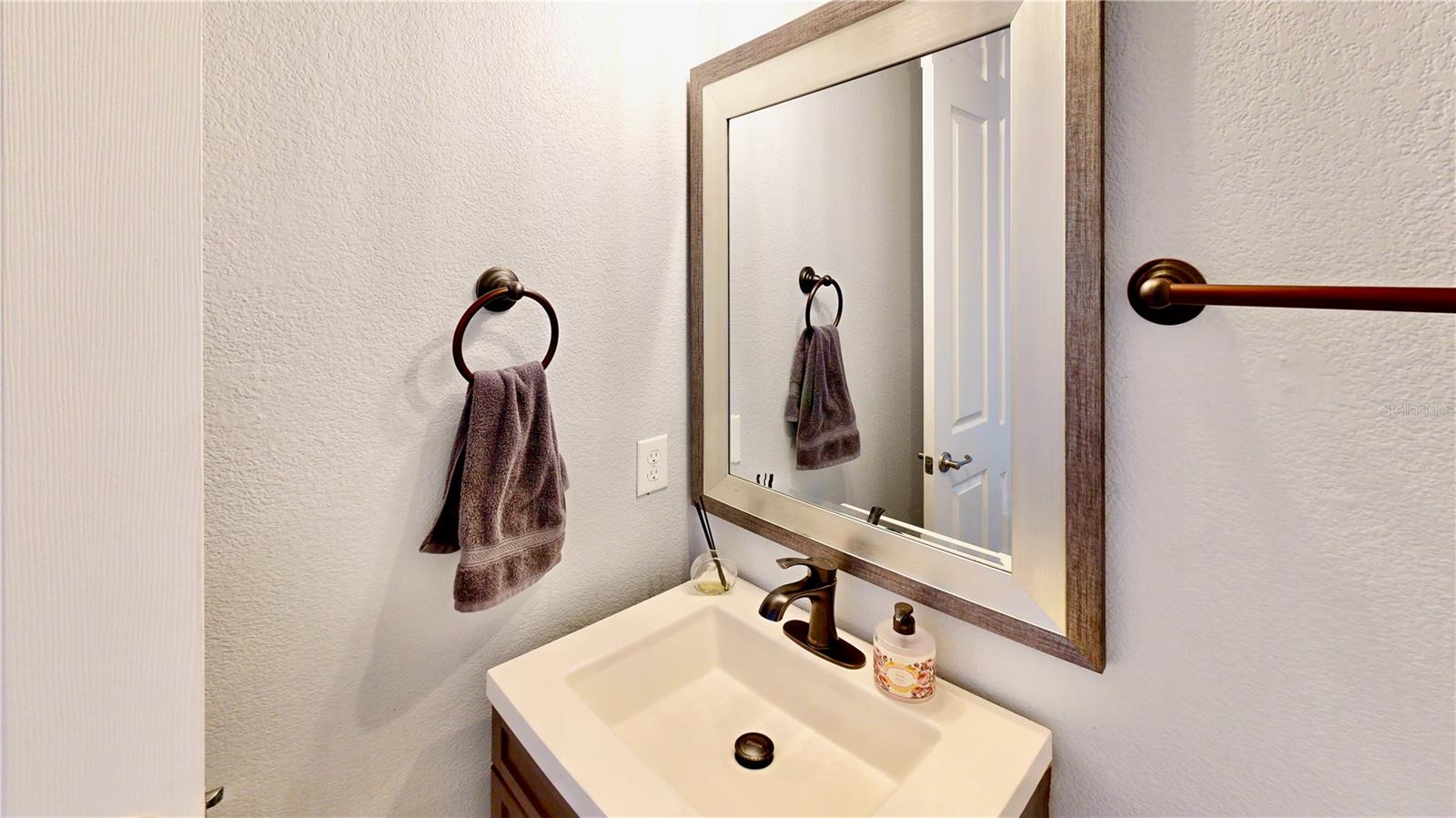 WATERSTONE - Residential