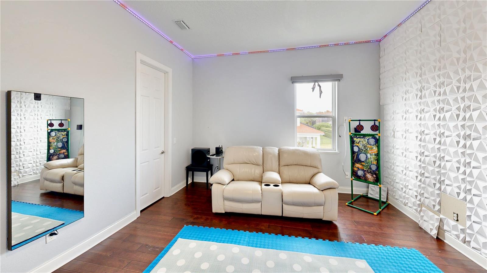 WATERSTONE - Residential