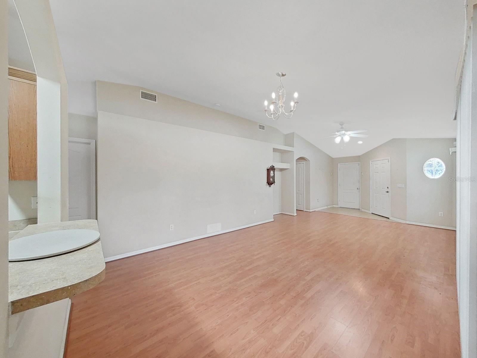 CHESTNUT FOREST - Residential