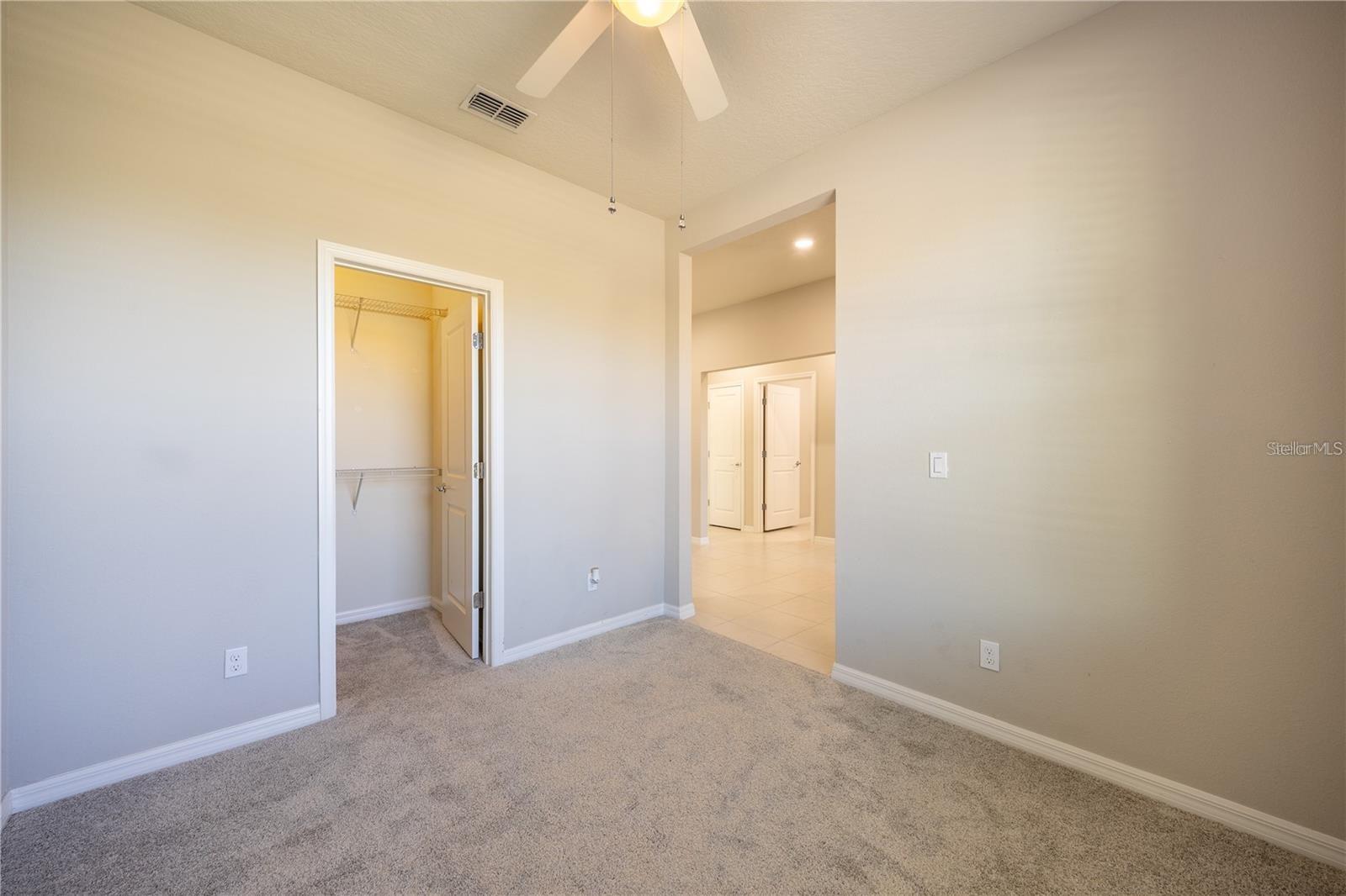 SPLIT OAK ESTATES - Residential Lease