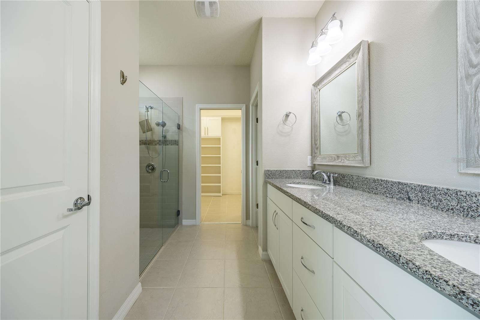 SPLIT OAK ESTATES - Residential Lease