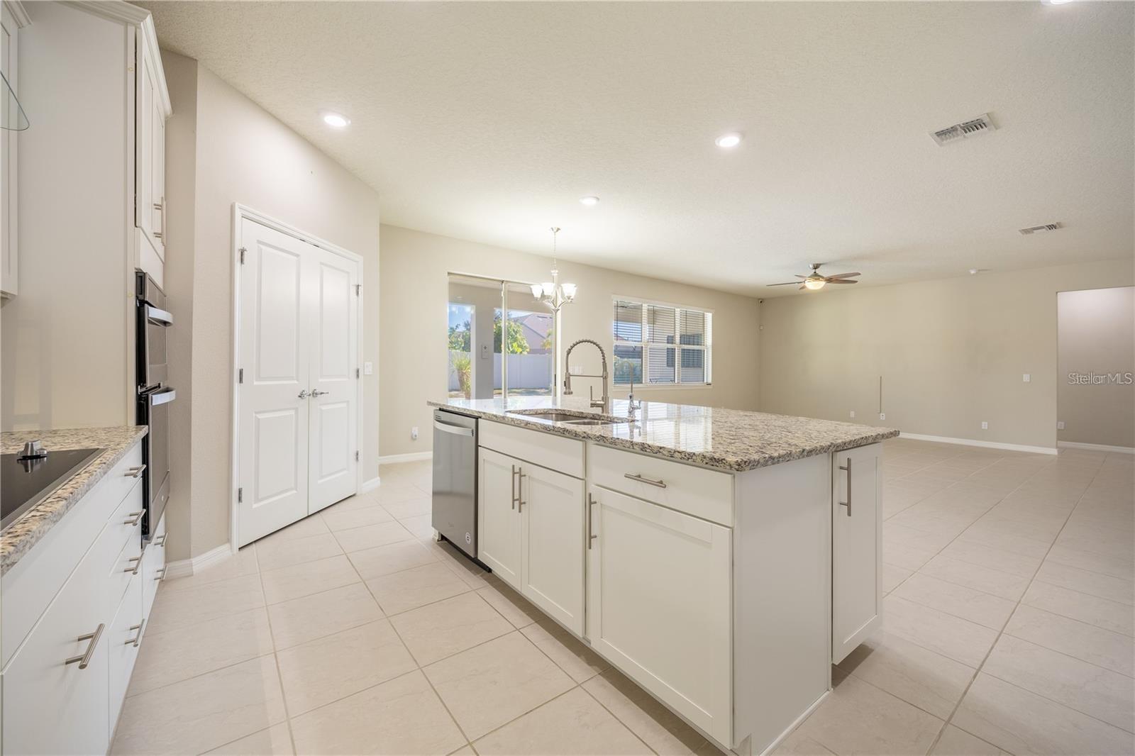 SPLIT OAK ESTATES - Residential Lease