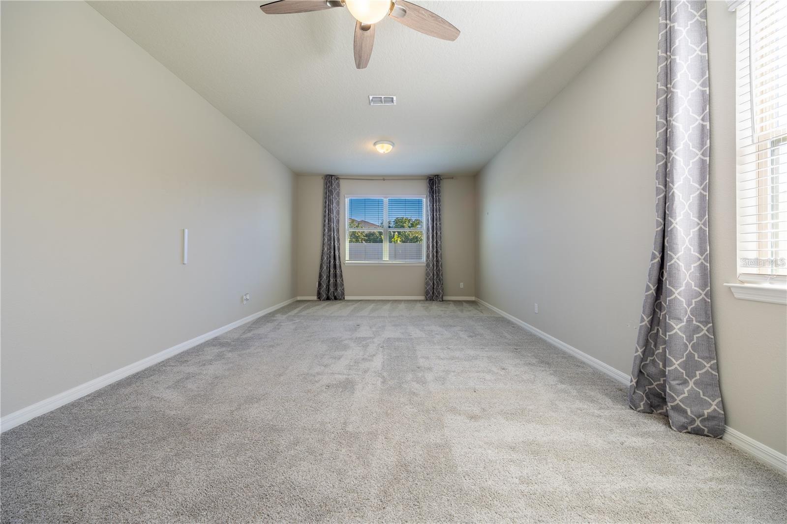 SPLIT OAK ESTATES - Residential Lease