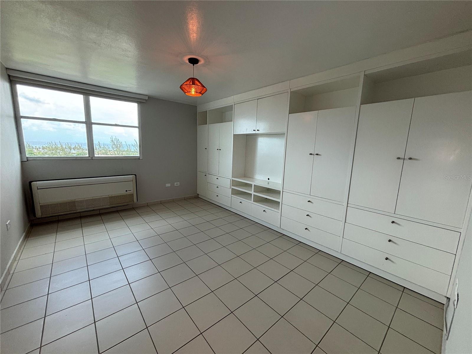 PUERTA DE TIERRA - Residential Lease