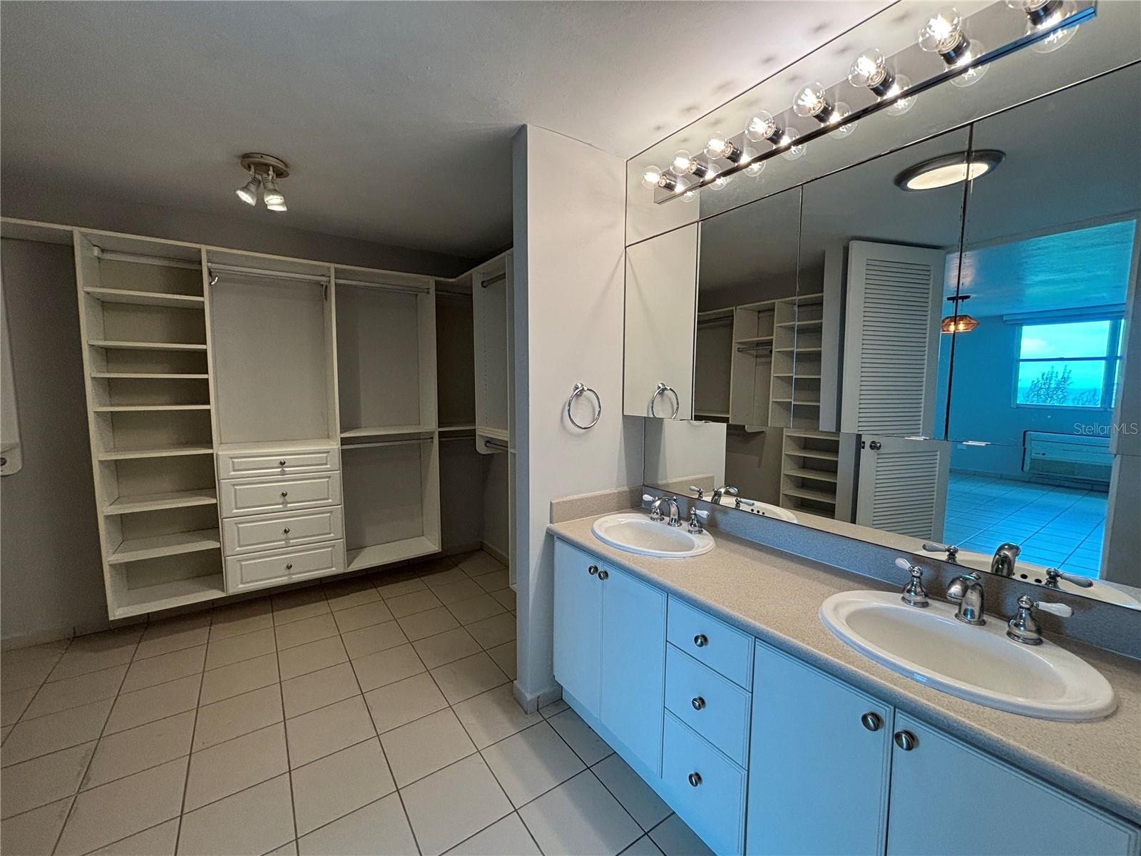 PUERTA DE TIERRA - Residential Lease