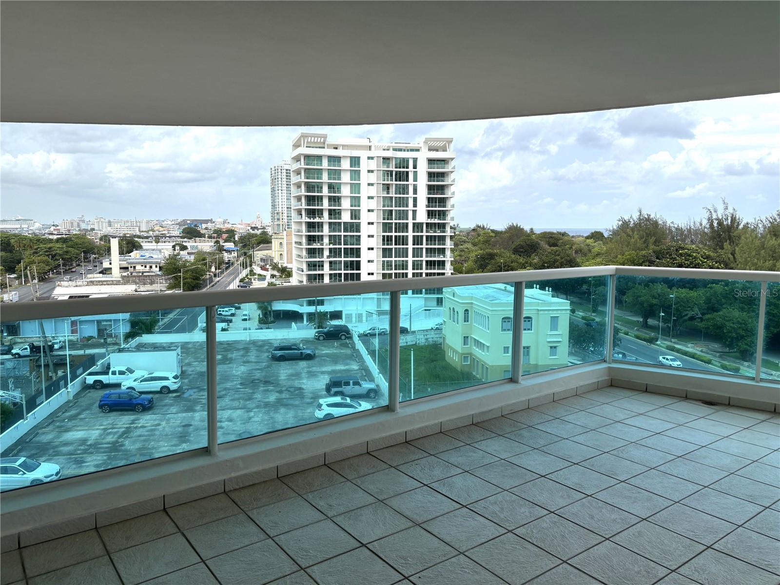 PUERTA DE TIERRA - Residential Lease