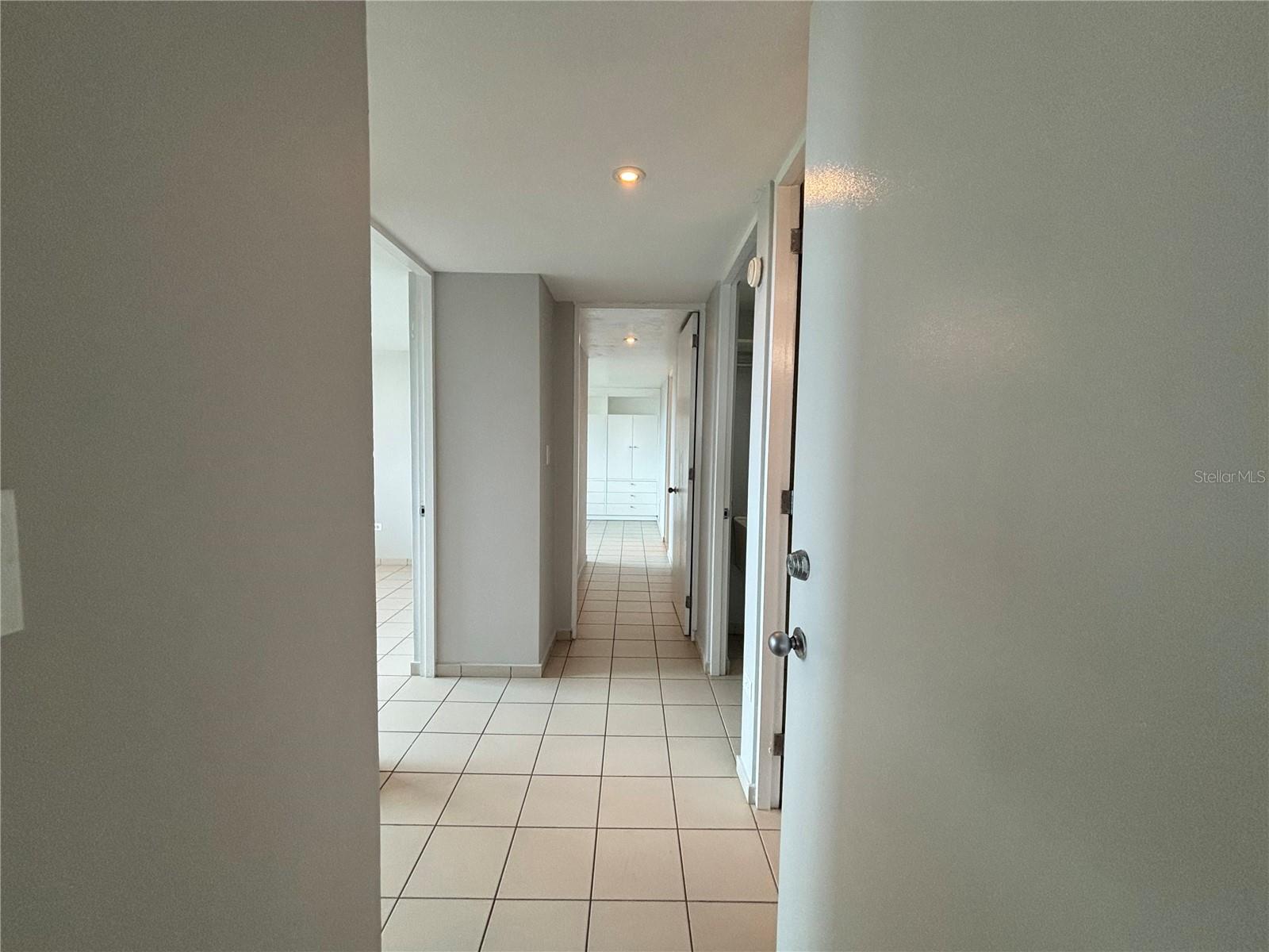 PUERTA DE TIERRA - Residential Lease