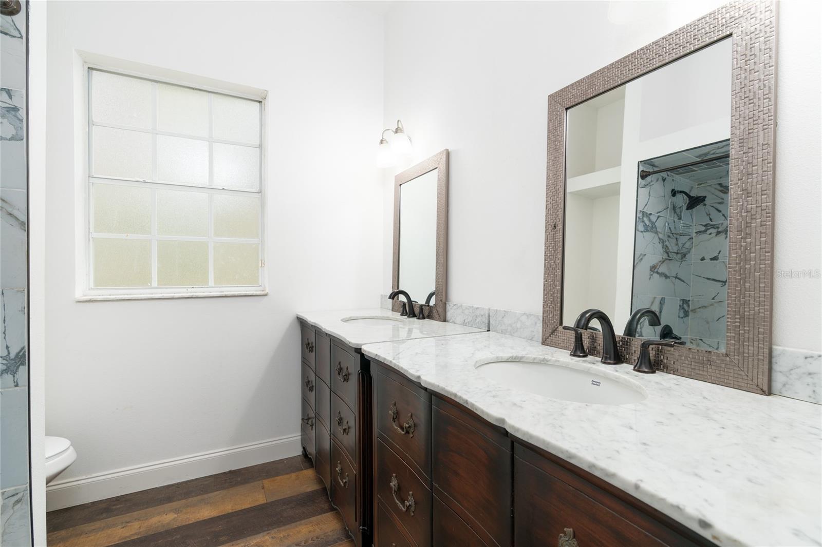 NAPIER & HULL GRANT - Residential