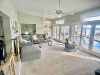 HARBOR BLUFFS SEC 5 - Residential