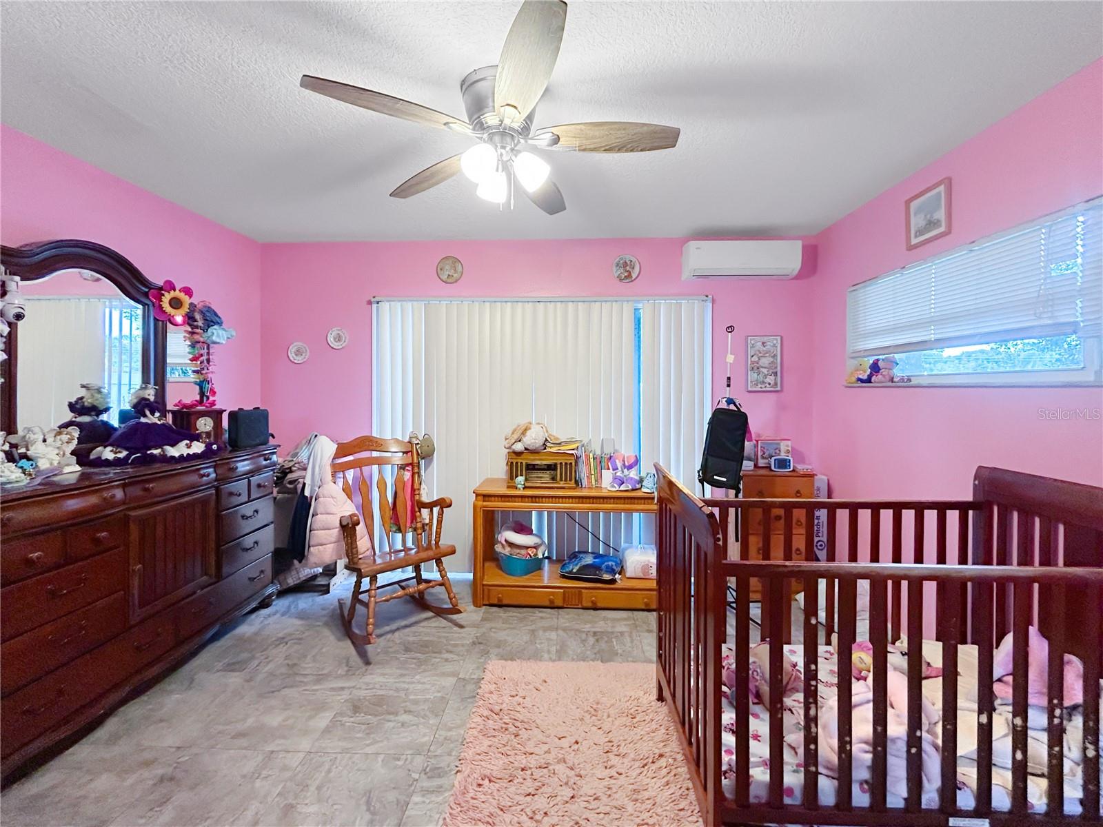 SHADY OAKS PARK - Residential