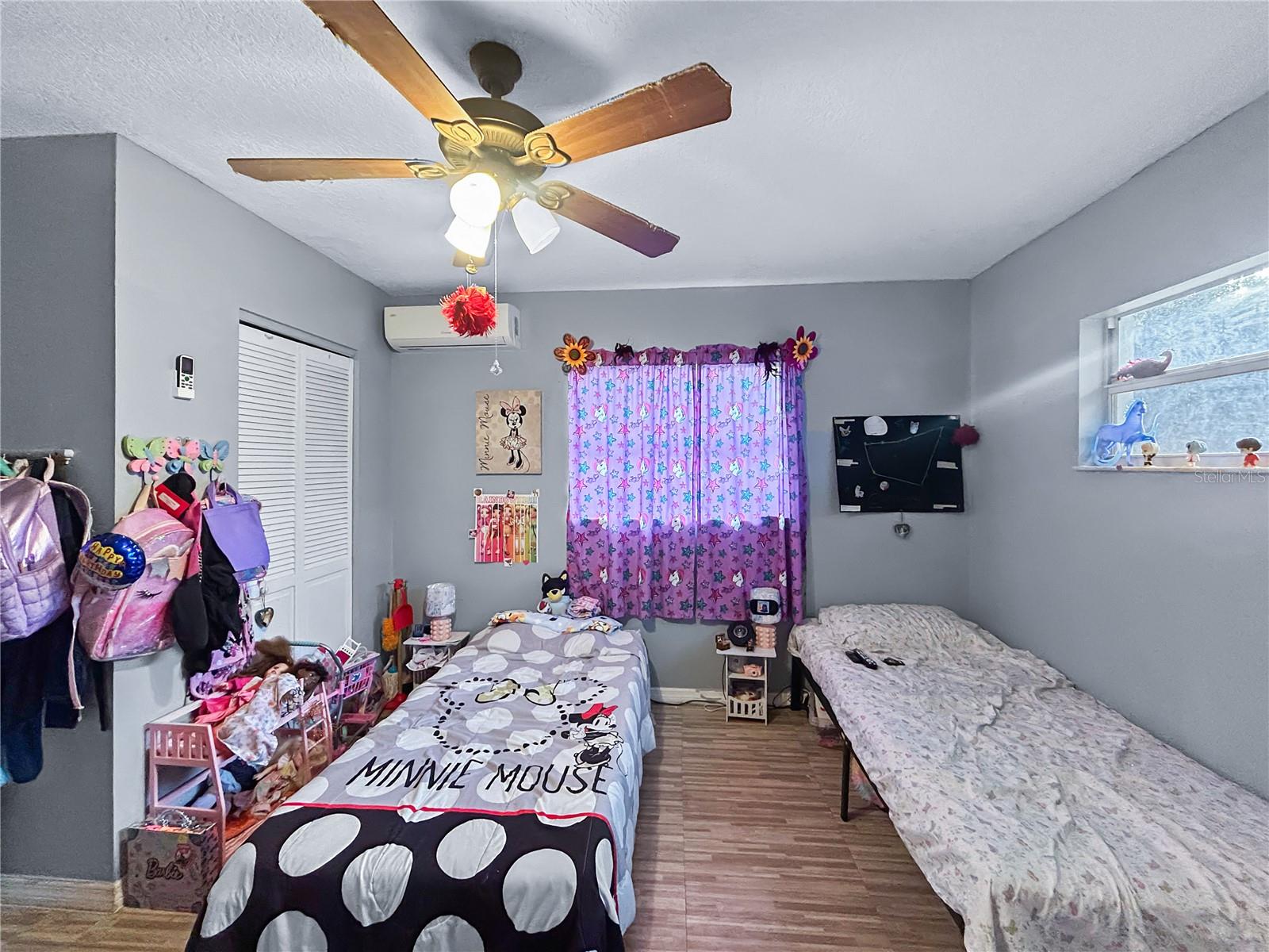 SHADY OAKS PARK - Residential