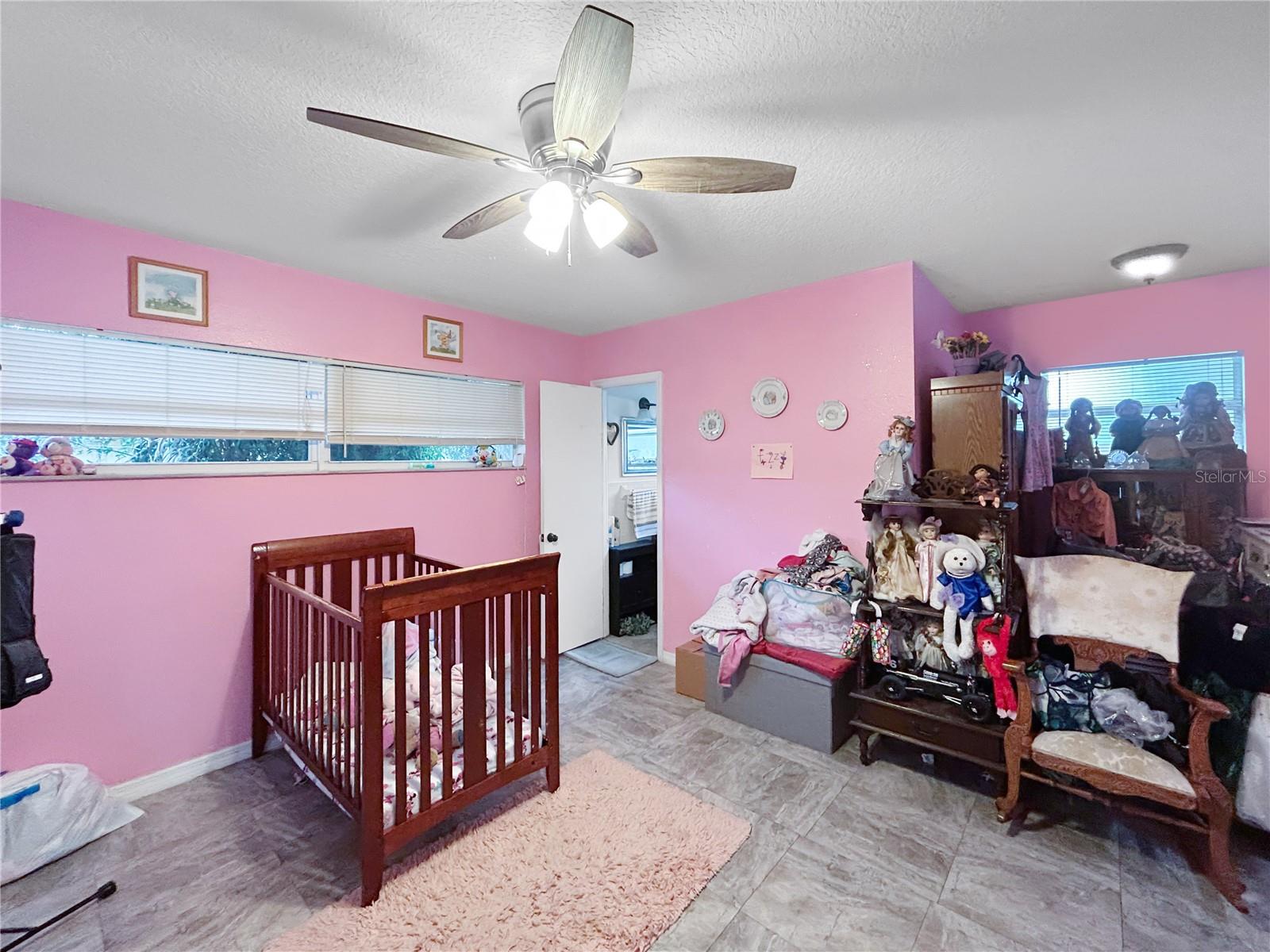 SHADY OAKS PARK - Residential