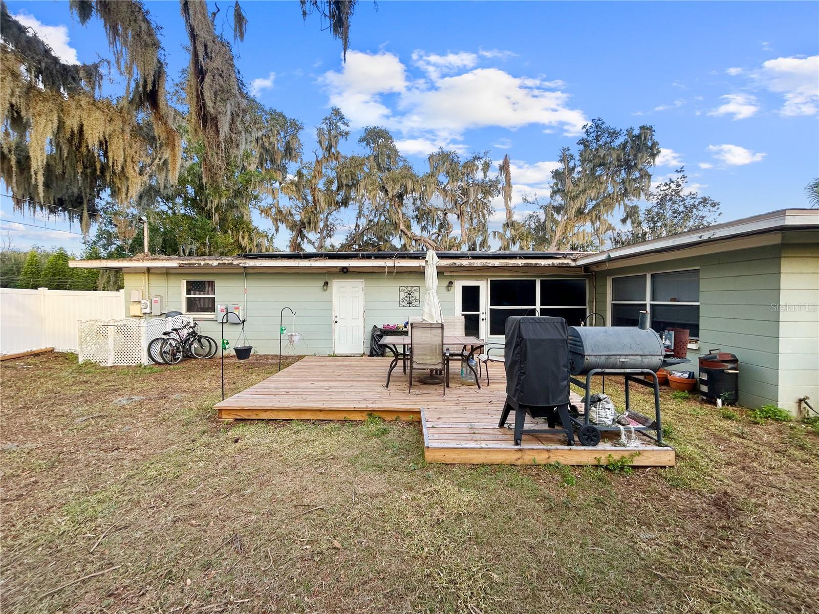 SHADY OAKS PARK - Residential