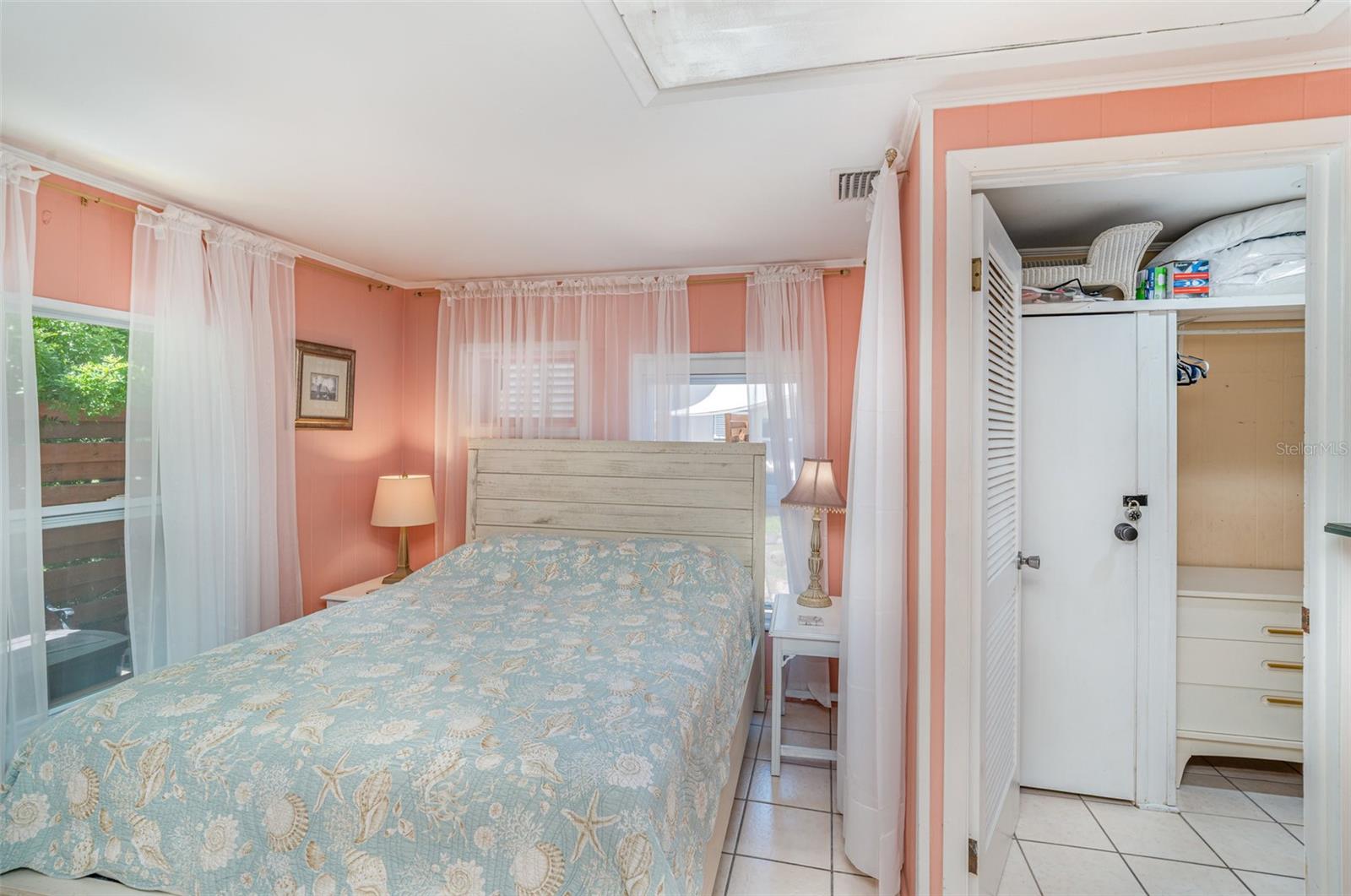 LONGBEACH REV OF R P JORDANS SUB - Residential