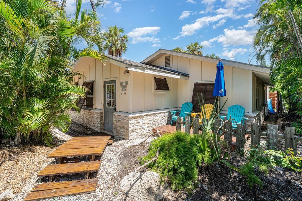 Photo of 660 Linley Street, Longboat Key, FL 34228 (MLS # TB8425751)