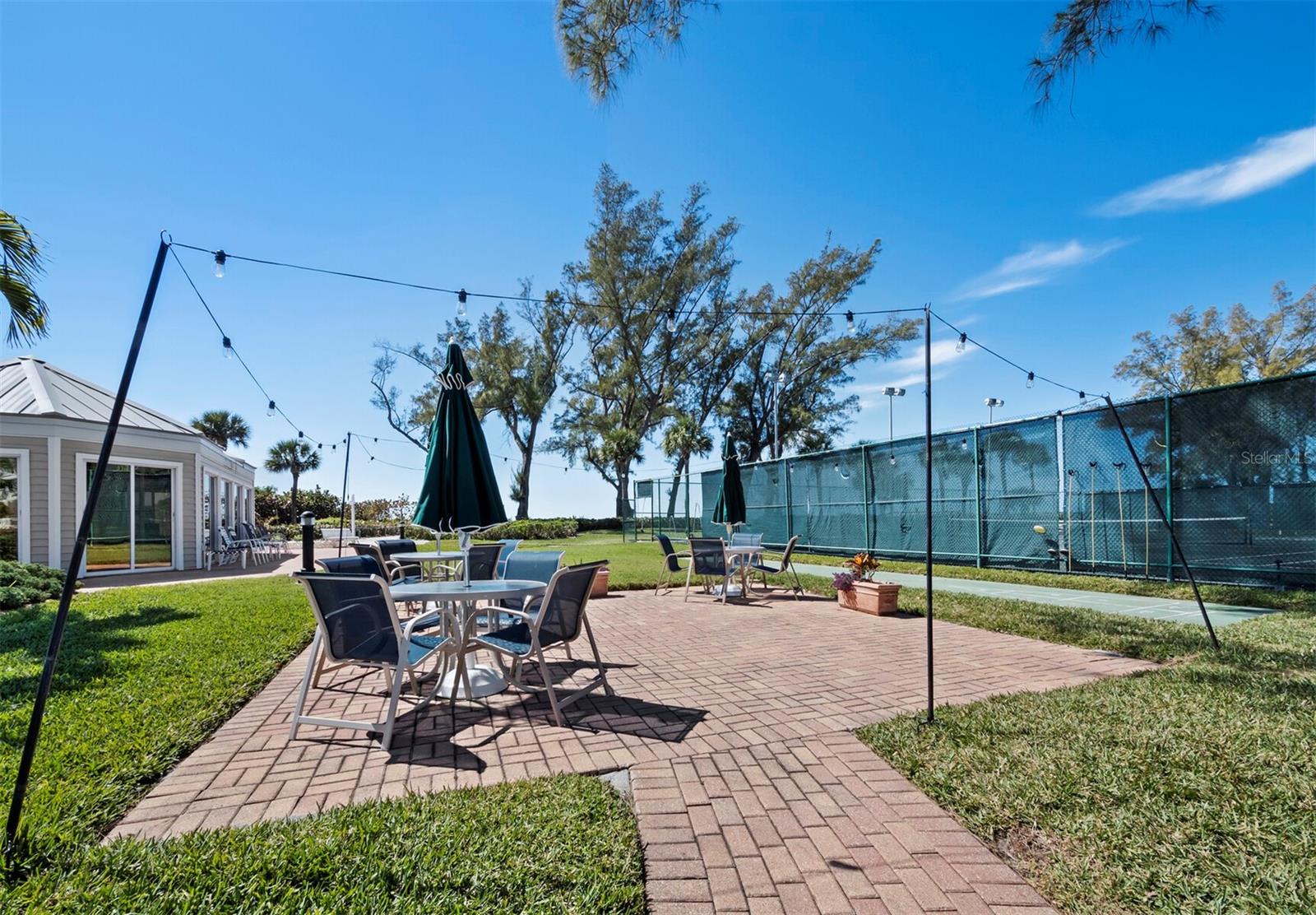 CLUB LONGBOAT BEACH & TENNIS - Residential