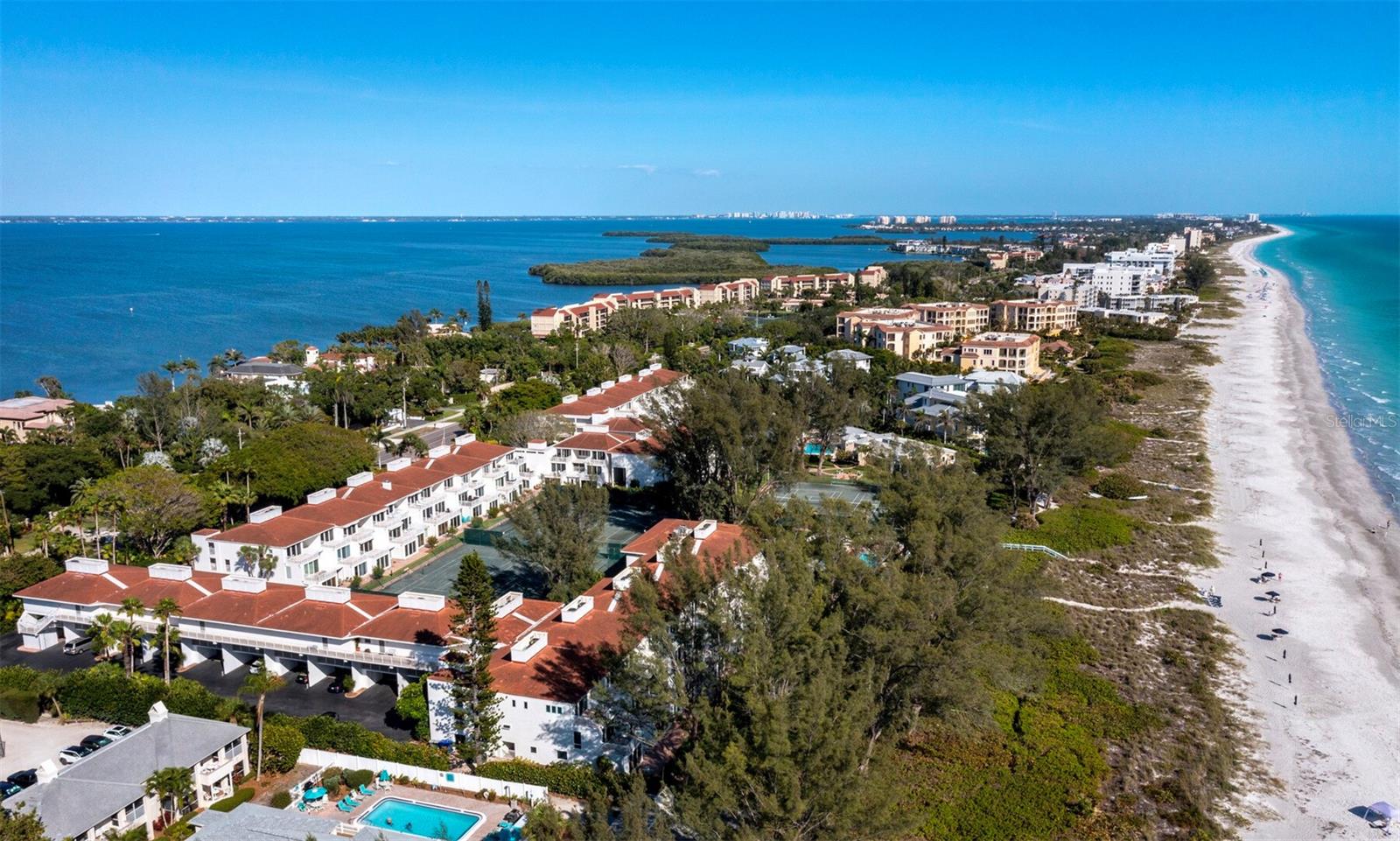 CLUB LONGBOAT BEACH & TENNIS - Residential