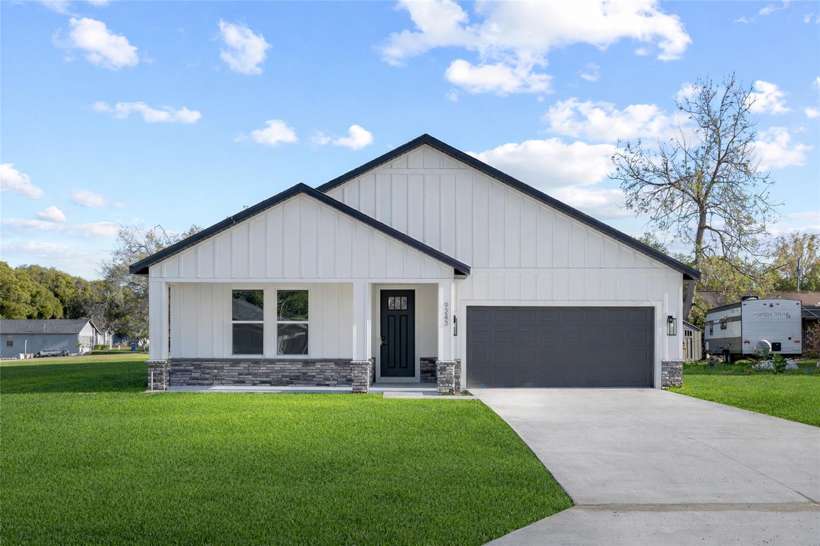 SPRING HILL - Residential