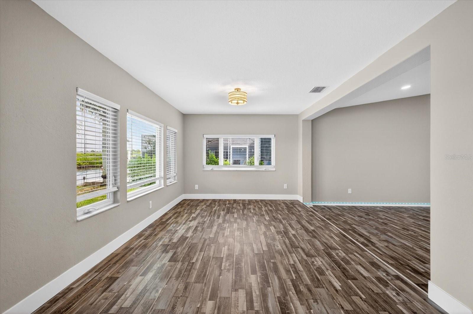 GULF HARBORS WOODLANDS - Residential