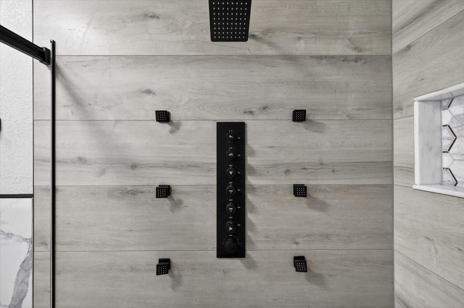 GULF HARBORS WOODLANDS - Residential