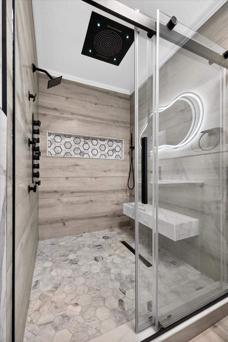 GULF HARBORS WOODLANDS - Residential