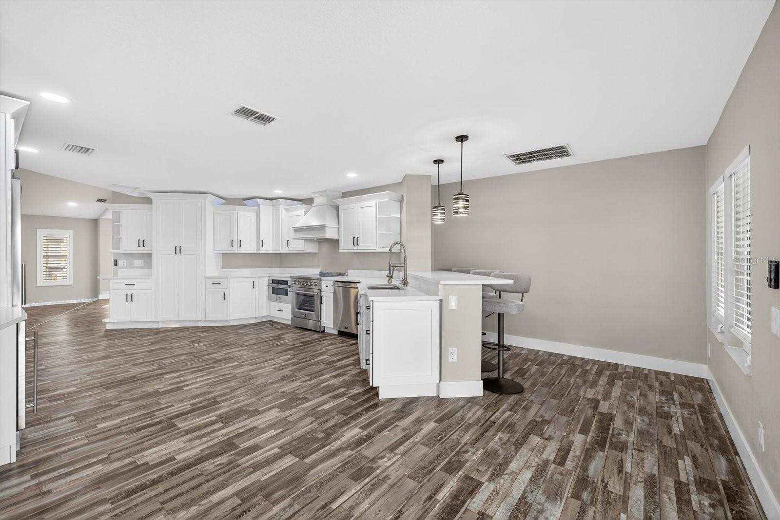 GULF HARBORS WOODLANDS - Residential