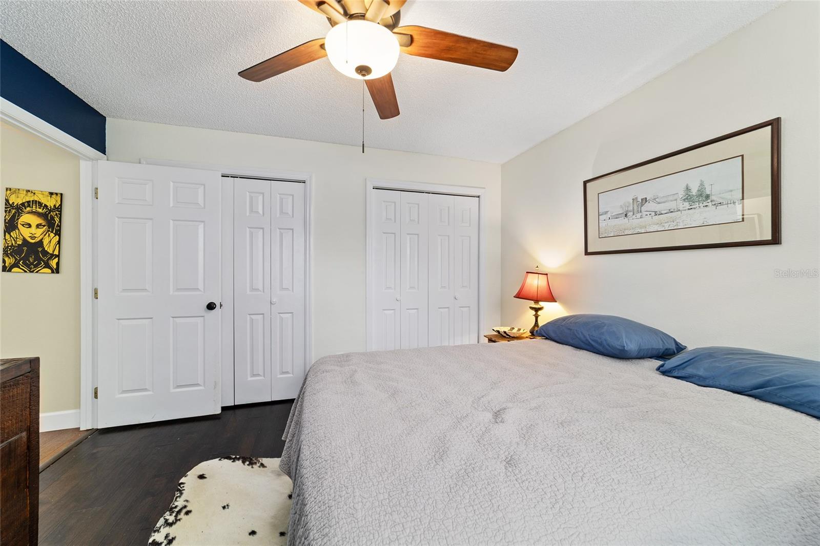 COUNTRY ESTATE - Residential