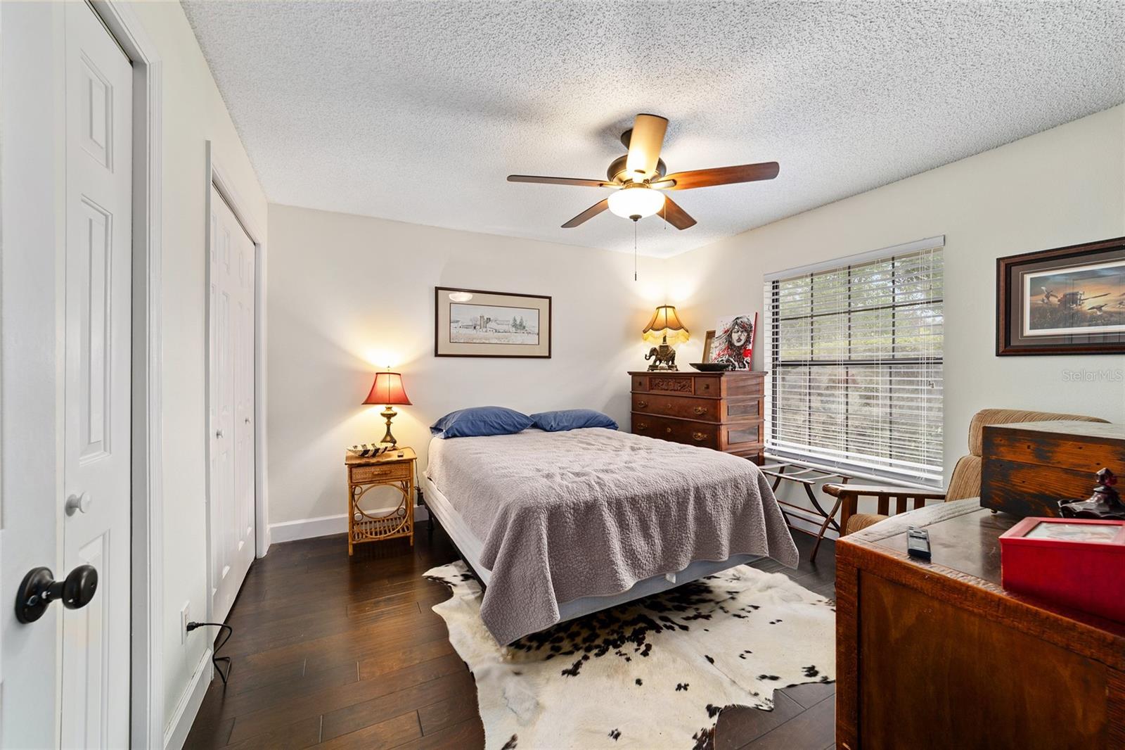 COUNTRY ESTATE - Residential