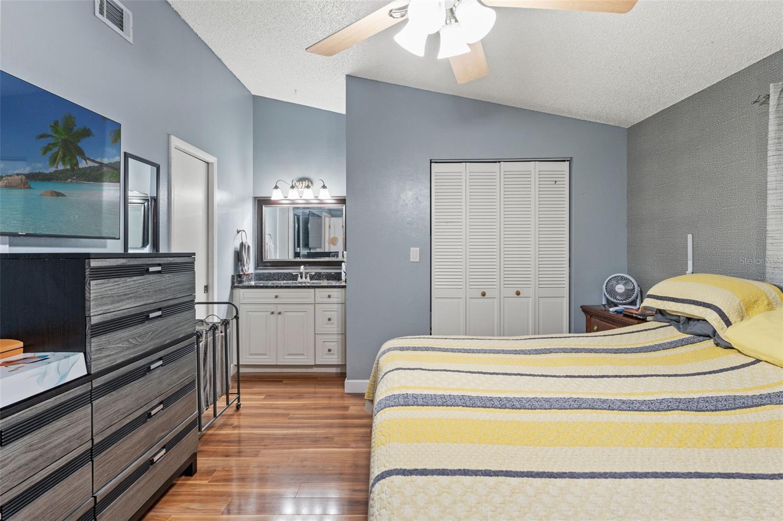 ARBOR OAKS A CONDO - Residential