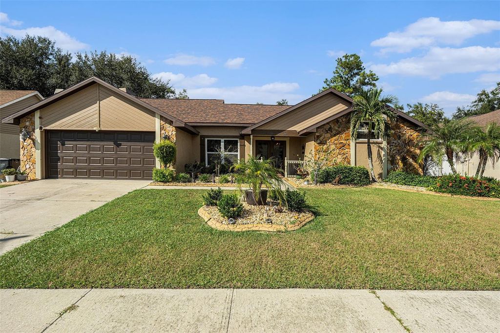 Photo of 1612 Oak Arbor Lane, Valrico, FL 33596 (MLS # TB8433095)