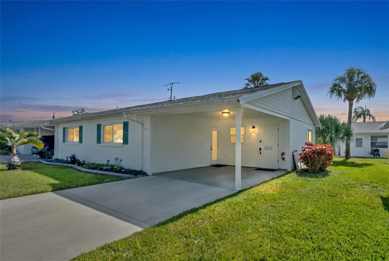 5996 HIBISCUS DRIVE 6