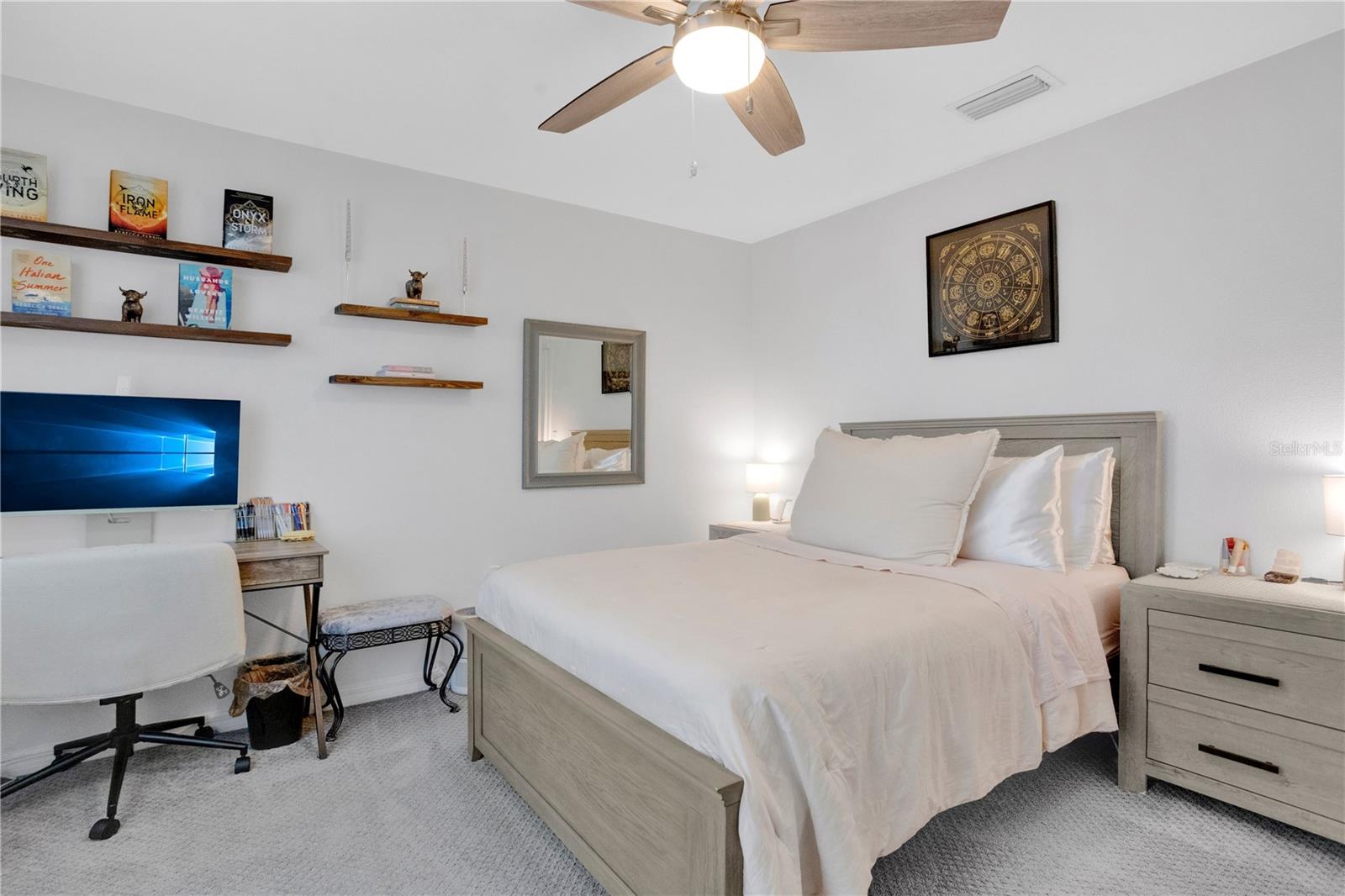 DEL TIERRA PH I - Residential