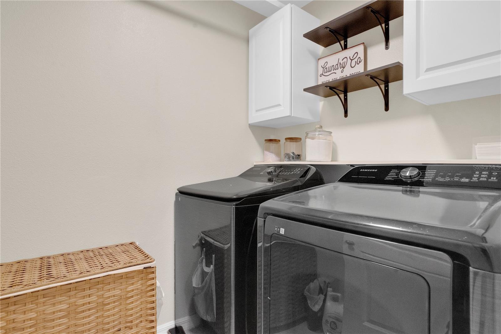 DEL TIERRA PH I - Residential