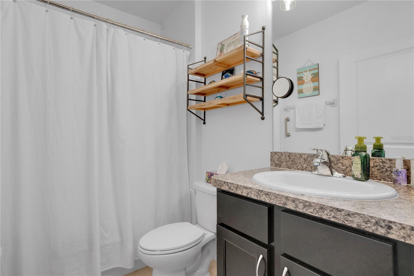 DEL TIERRA PH I - Residential